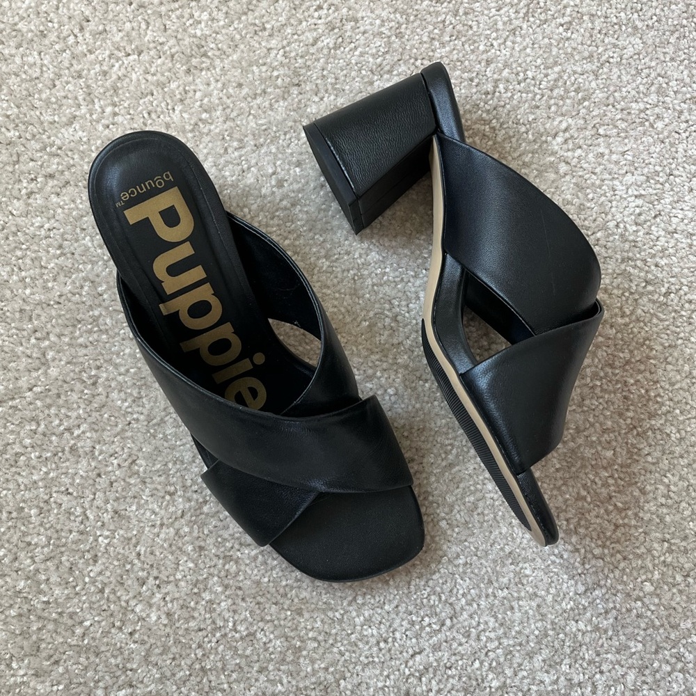 Women's Hush Puppies Black Ella Slide Sandals Size 9 Like New